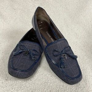 Etiene Algner Navy Loafers w Tassel Detail, 8.5, Good condition!